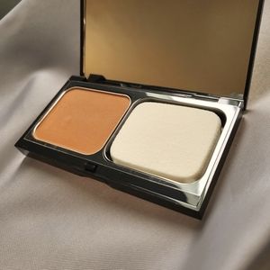 Bobby Brown foundation